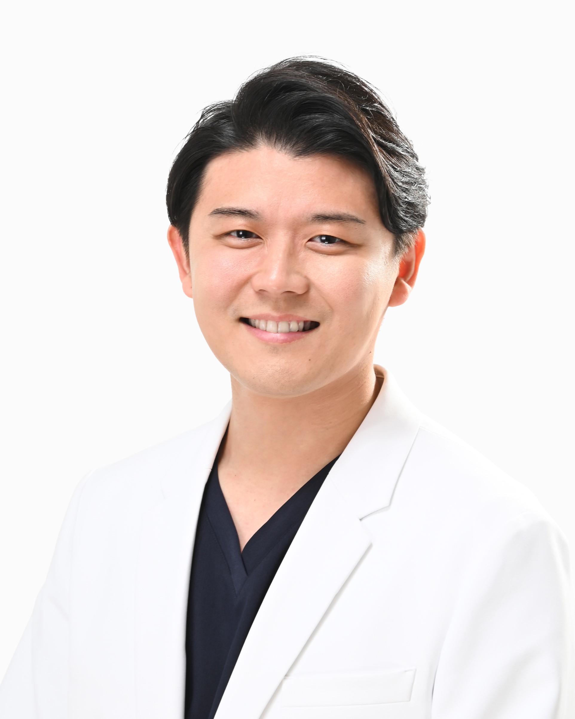 院長 三尾 峻生